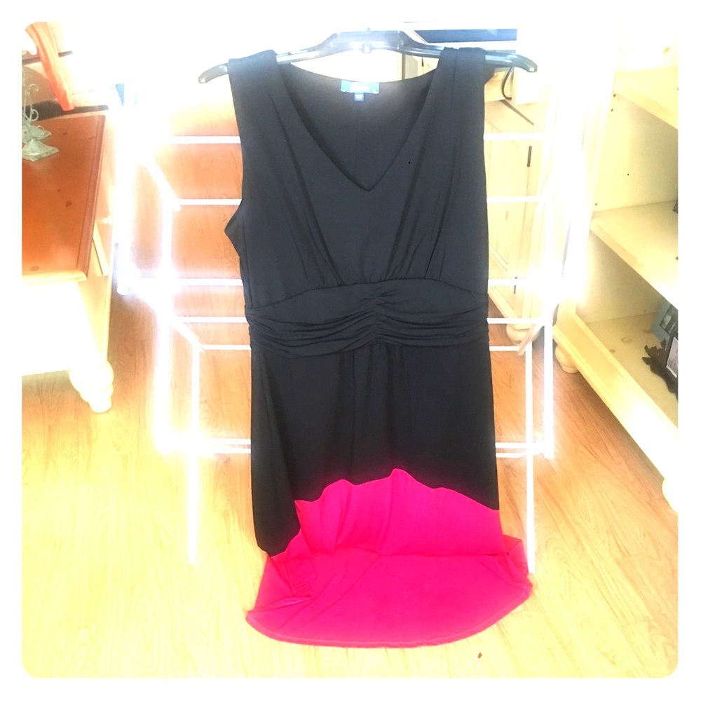 Pretty Hi/low dress.. Black with Pink Bottom